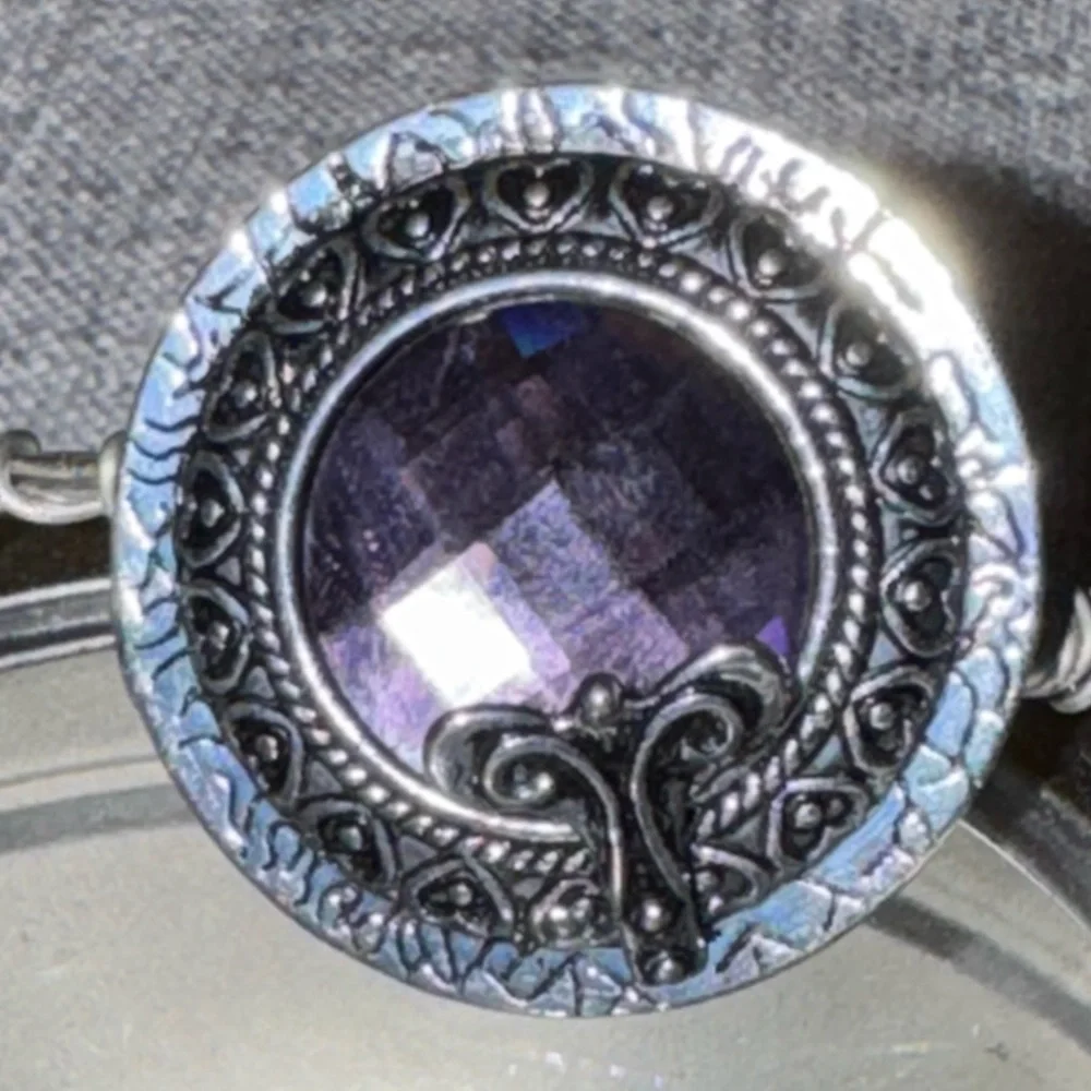 Bracelet Featuring 2 Ornate Silver Filigree Setting With Faceted Purple Glass - Picture 3 of 11